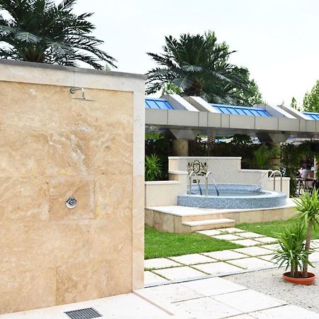 Multi Grand Pharaon Hotel Ptghni Extérieur photo